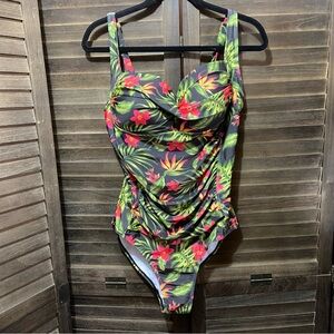 Nicole Miller Tropical Floral One-Piece Swimsuit Bandeau Soft-Cup Modest Size XL